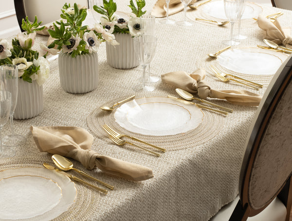 Luxury Plastic Tableware for Special Occasions