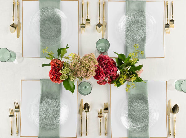 32 Pack Clear Round Plastic Dinnerware Set (16 Guests) - Icicles