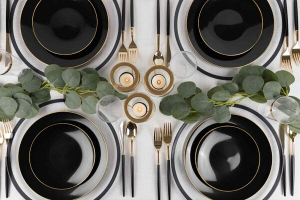 32 Pack Black and Gold Round Plastic Dinnerware Set (16 Guests) - Organic