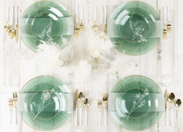 32 Piece Combo Green/Gold Hammered Round Plastic Dinnerware Set (16 Servings) - Organic Hammered