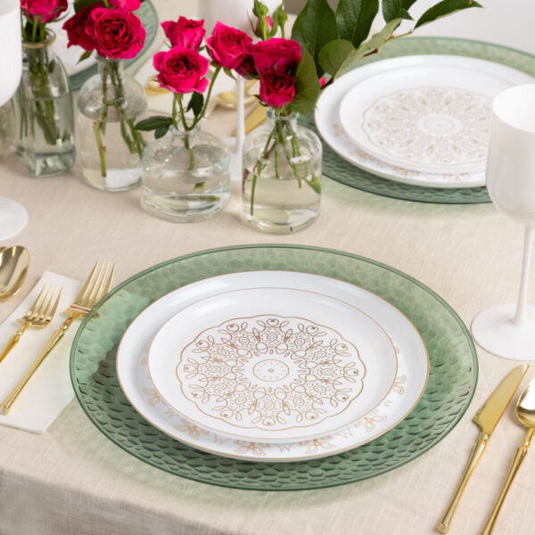 20 Pack White and Gold Round Plastic Dinnerware Set (10 Guests) - Medallion