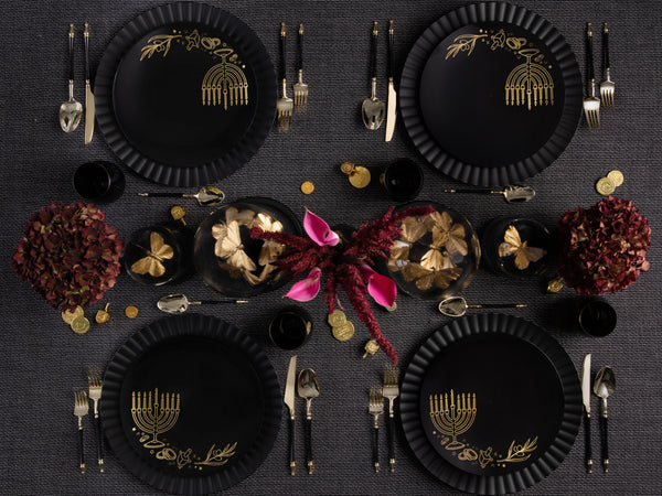 32 Piece Combo Black and Gold Round Plastic Dinnerware Set 10.25" and 7.5" (16 Servings) - Chanukah